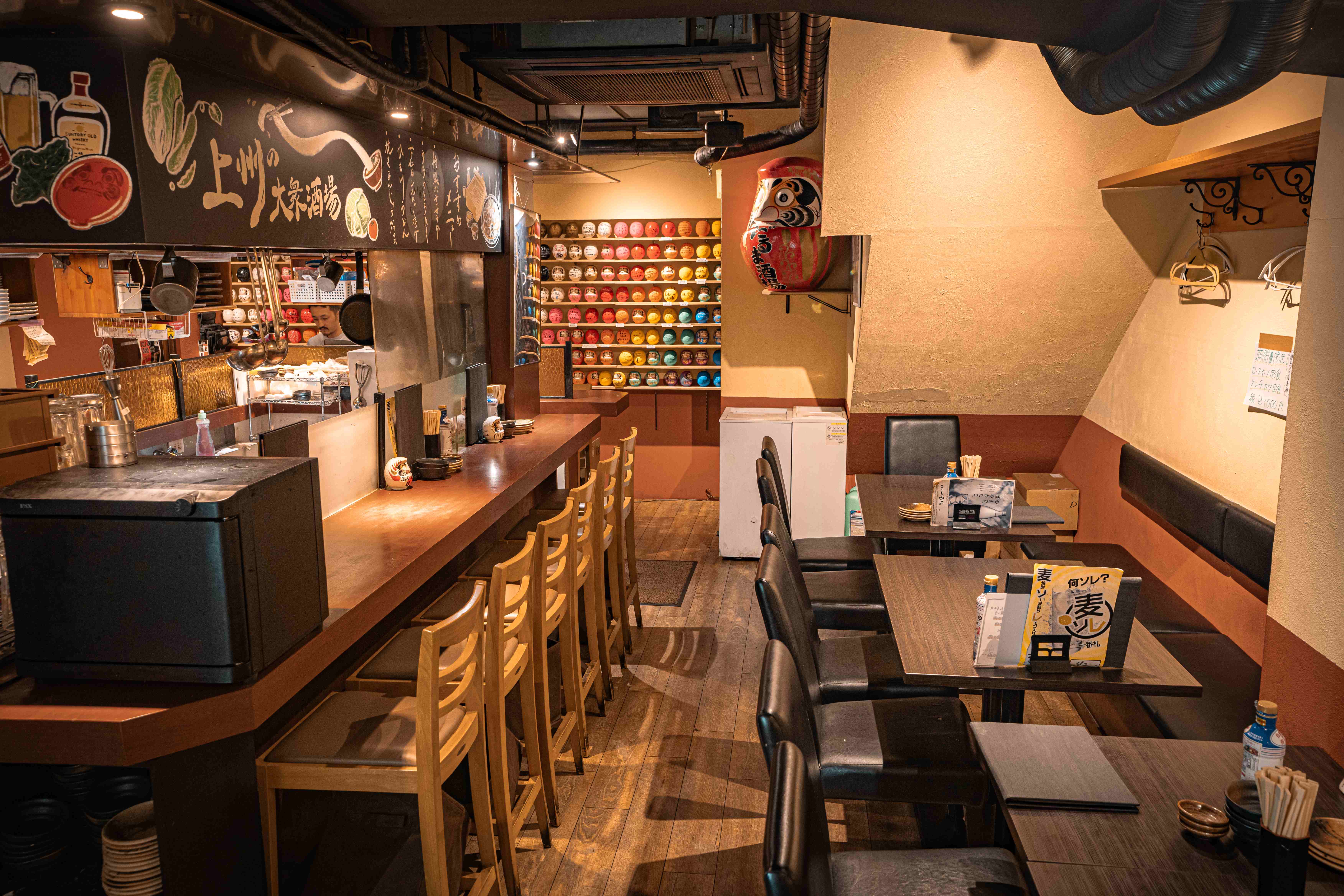 だるま酒場店内の様子